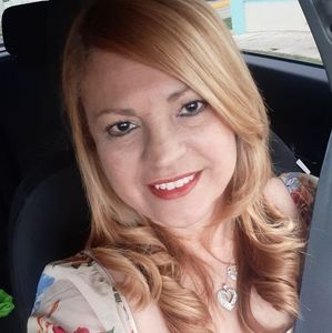 Meet your Posher, Clary